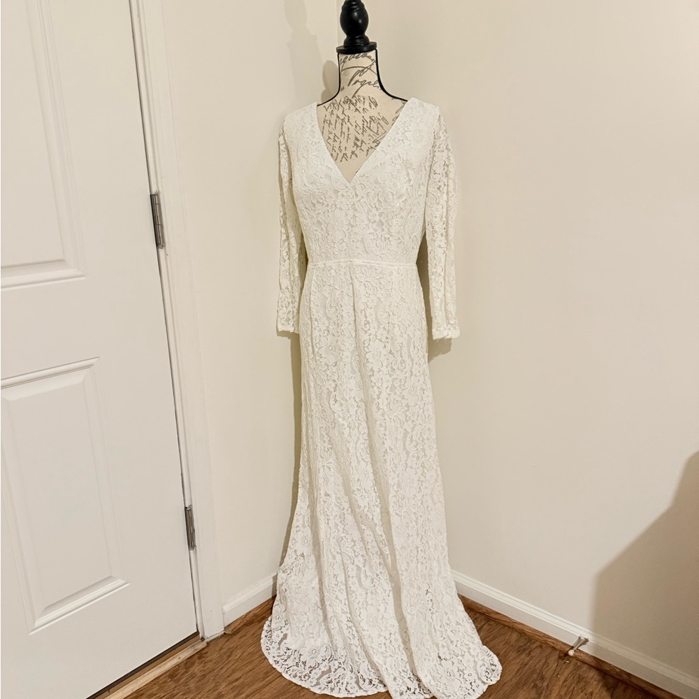 Fashion nova wedding dress - Picture 3 of 12
